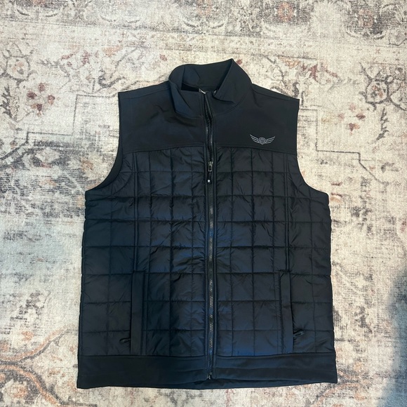 Ariat Men's Black Quilted Vest - Picture 1 of 2